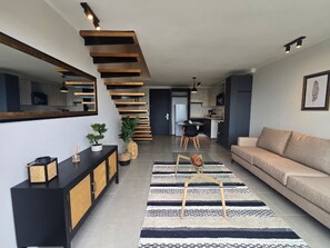 TV, offices - HOM I LOFT Wifi Turismo Faro Parking Serena Mar (La Serena)