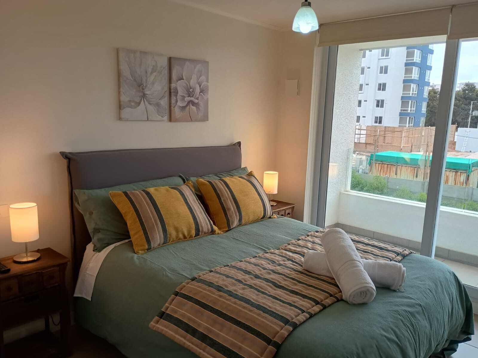 2 bedrooms, desk, iron/ironing board, WiFi