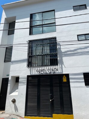 Exterior detail - Beautiful studio apartment in La Candelaria, Bogotá (Pets allowed!) (Bogotá)