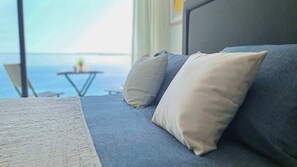1 slaapkamer, een strijkplank/strijkijzer, wifi, beddengoed