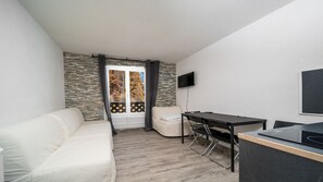 TV - Studio for 4 pers near the slopes (Allos)