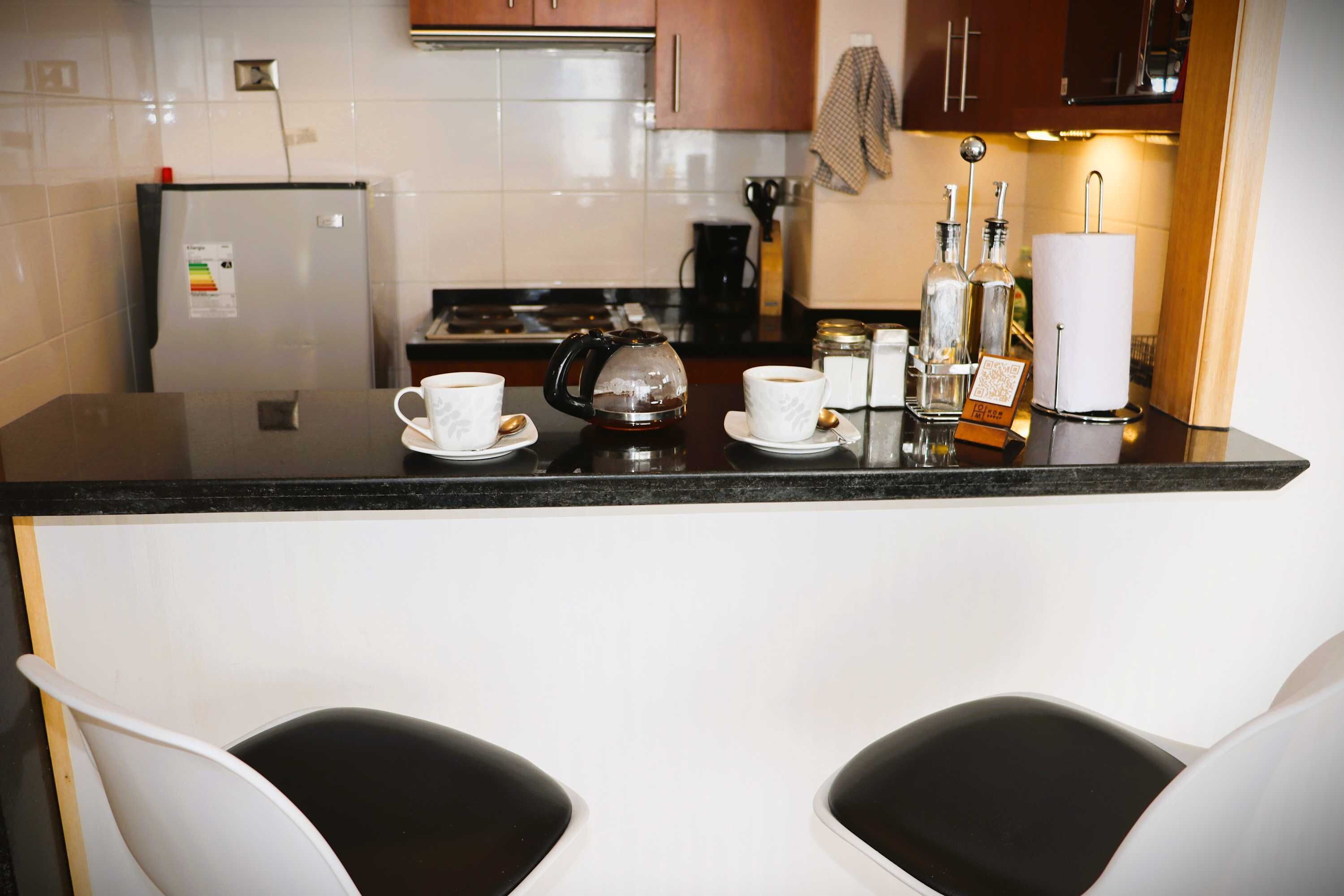 冰箱、微波炉、烤箱、炉灶