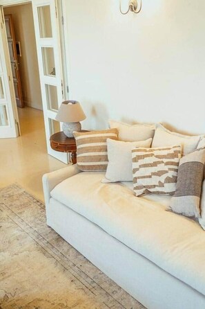 TV - Belvedere: Luxury Apartment with Panoramic Views (Castelmuzio)
