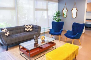 TV, offices - HOM EXECUTIVE| Parking | Calefacción | Las Condes (Las Condes)