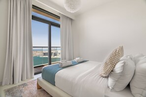 Desk, iron/ironing board, Internet, bed sheets - Luxury Penthouse Retreat - Private Beach, Breathtaking Palm and Marina Views (Dubai Marina)