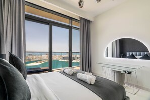 Desk, iron/ironing board, Internet, bed sheets - Luxury Penthouse Retreat - Private Beach, Breathtaking Palm and Marina Views (Dubai Marina)