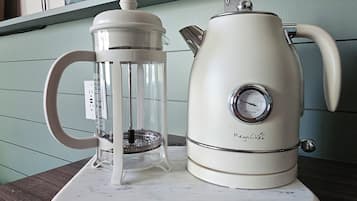 Kaffee und/oder Kaffeemaschine