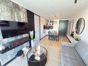 TV, offices - HOM I 1D1B Ñuñoa I Cowork I Cerca a Barrio Italia (Ñuñoa)
