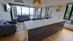 TV, offices