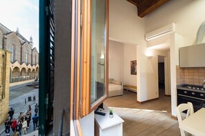 10 bedrooms, iron/ironing board - 4 Apts Residenza Santa Croce (Florence)