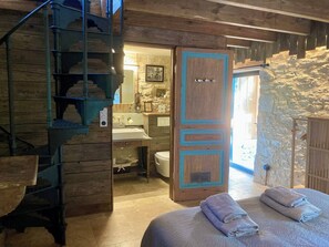 Internet - Le PERCHOIR, comfortable gîte (Bouzic)