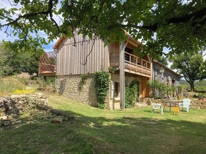 Exterior - Le PERCHOIR, comfortable gîte (Bouzic)