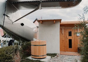 Property grounds - Vacation apartment with a flight simulator and sauna. (Sebnitz OT Altendorf)
