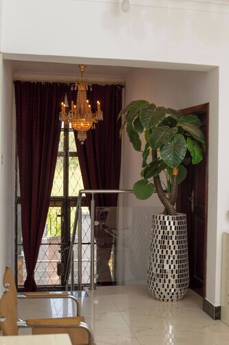 Green Valley Palace A Quiet Happy Place to Stay