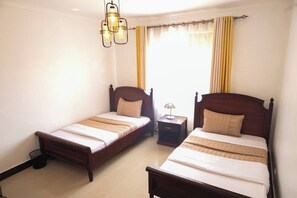 Rumah, 4 kamar tidur, teras, pemandangan kebun | 4 kamar tidur