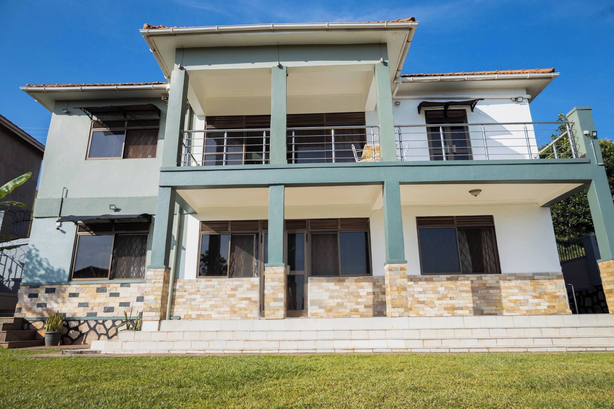 House, 4 Bedrooms, Terrace, Garden View | Exterior