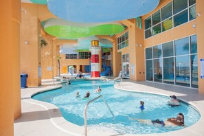 Pool - Splash Resort 1701E • Beachfront 3BR • Sleeps 10 • Pools & Waterpark (Panama City Beach)
