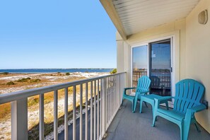 Property grounds - Gulf Island 421 | Water Views, Pool, Electric Fireplace, Walk to Beach and Dinin (Navarre)