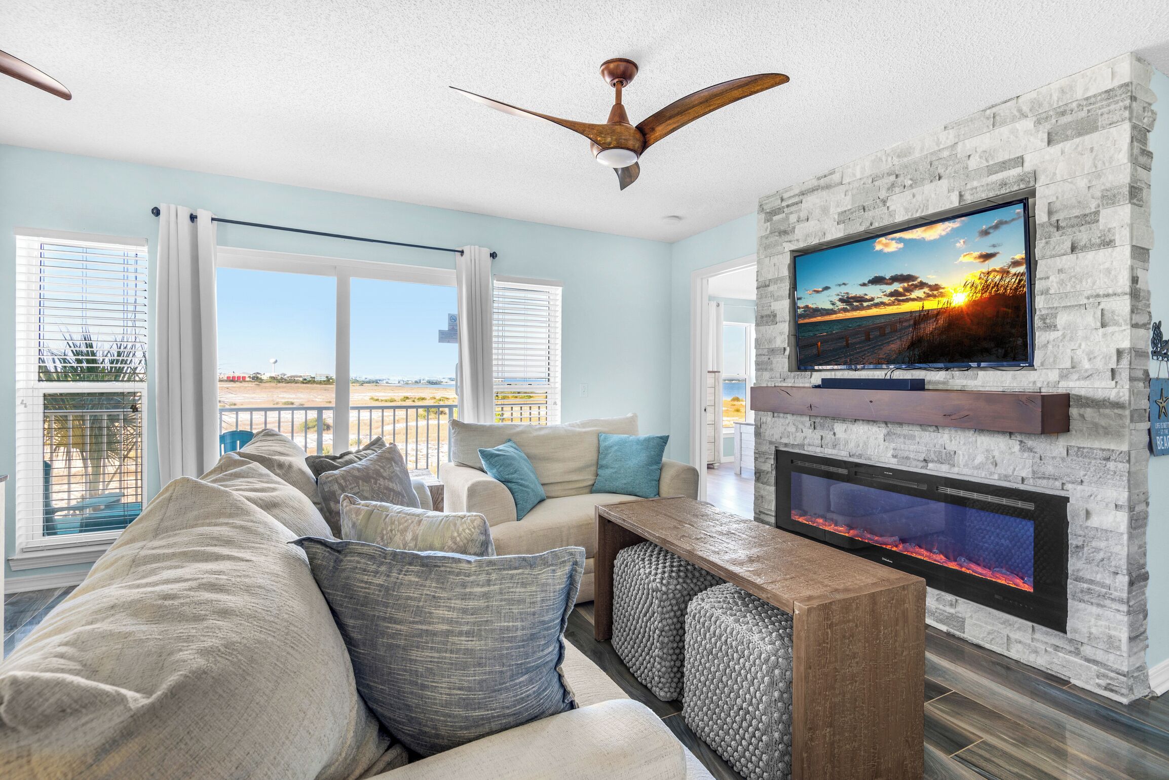 Smart-TV, Kamin