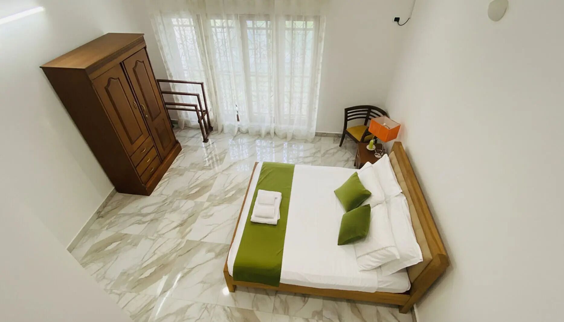 1 bedroom, WiFi, bed sheets
