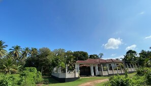 Esterni