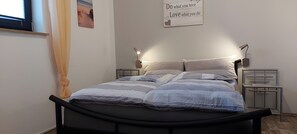 2 bedrooms, WiFi, bed sheets