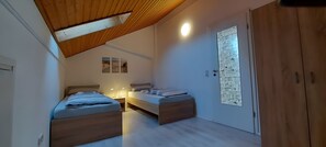 2 bedrooms, WiFi, bed sheets