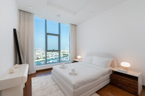 Iron/ironing board, WiFi - Grand 3BR Beachfront Living | Palm Jumeirah (Dubai)