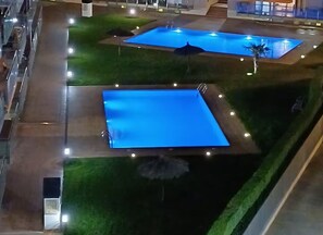 Outdoor pool - Apartment in luxury residence with direct view of Santa Margarita canals (Roses)