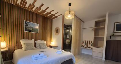 Chambre dâhĂŽtes « La FougĂšre - Chambre N°5 » avec terrasse, jardin partagĂ©s et Wi-Fi