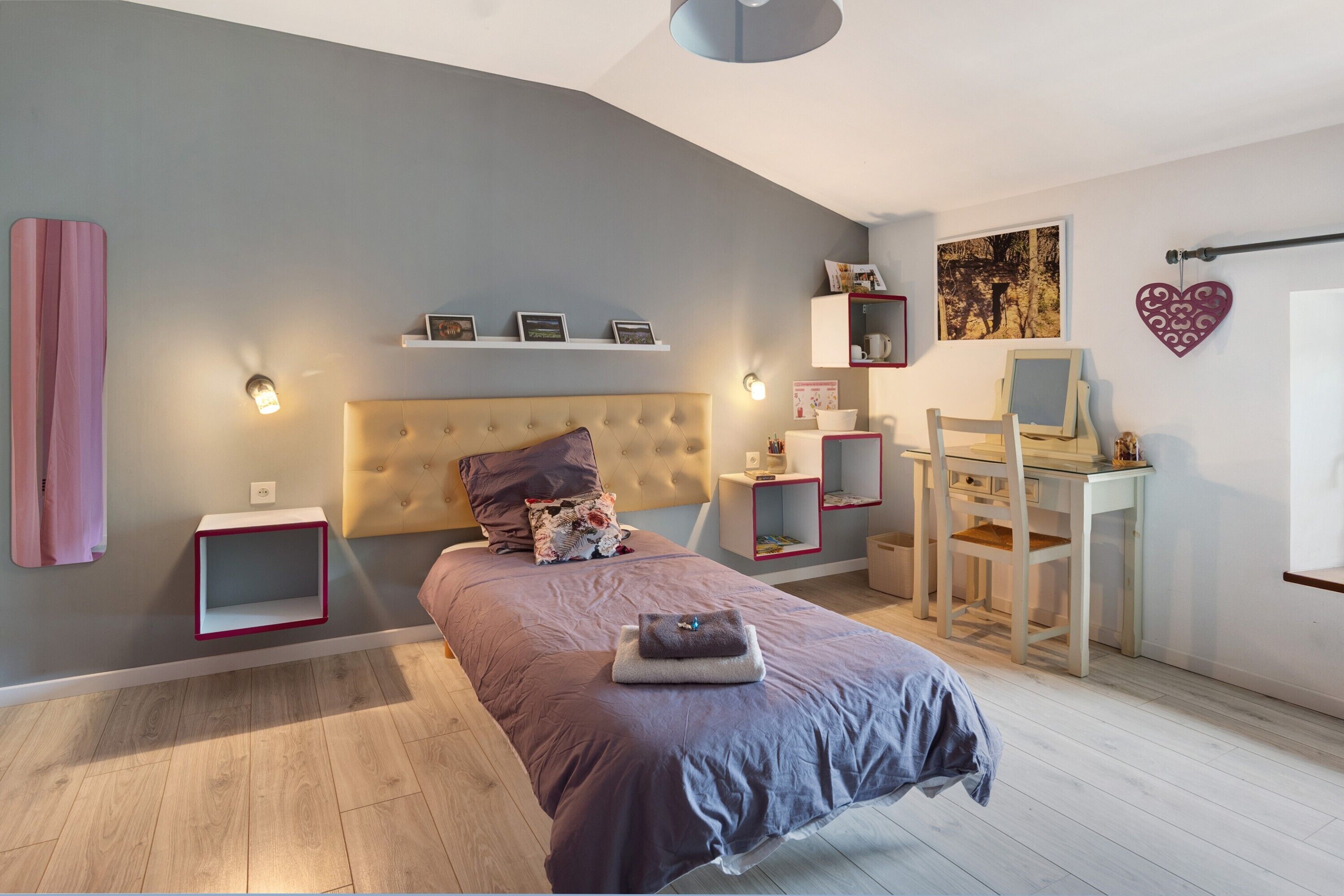 2 bedrooms, WiFi, bed sheets
