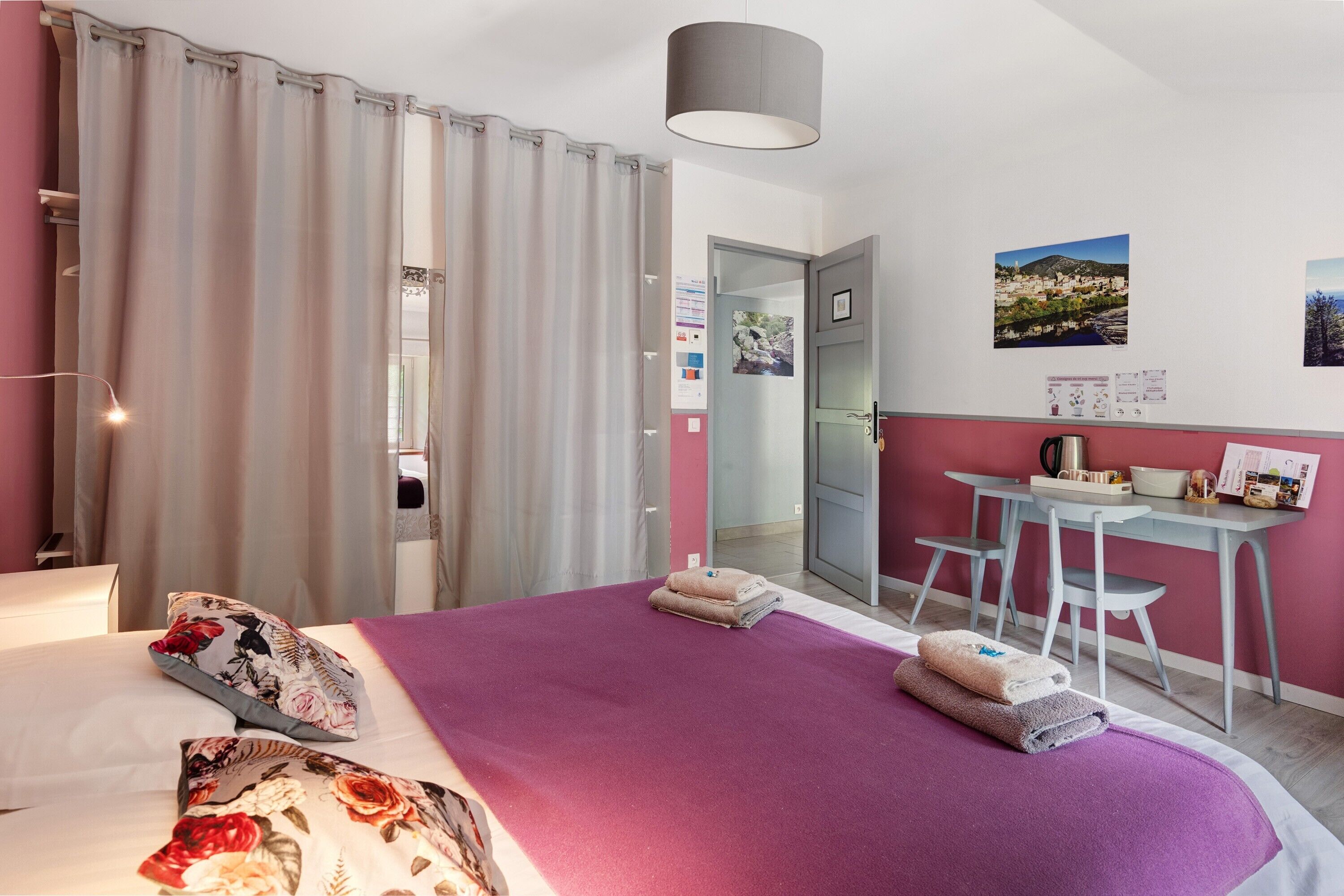 2 bedrooms, WiFi, bed sheets