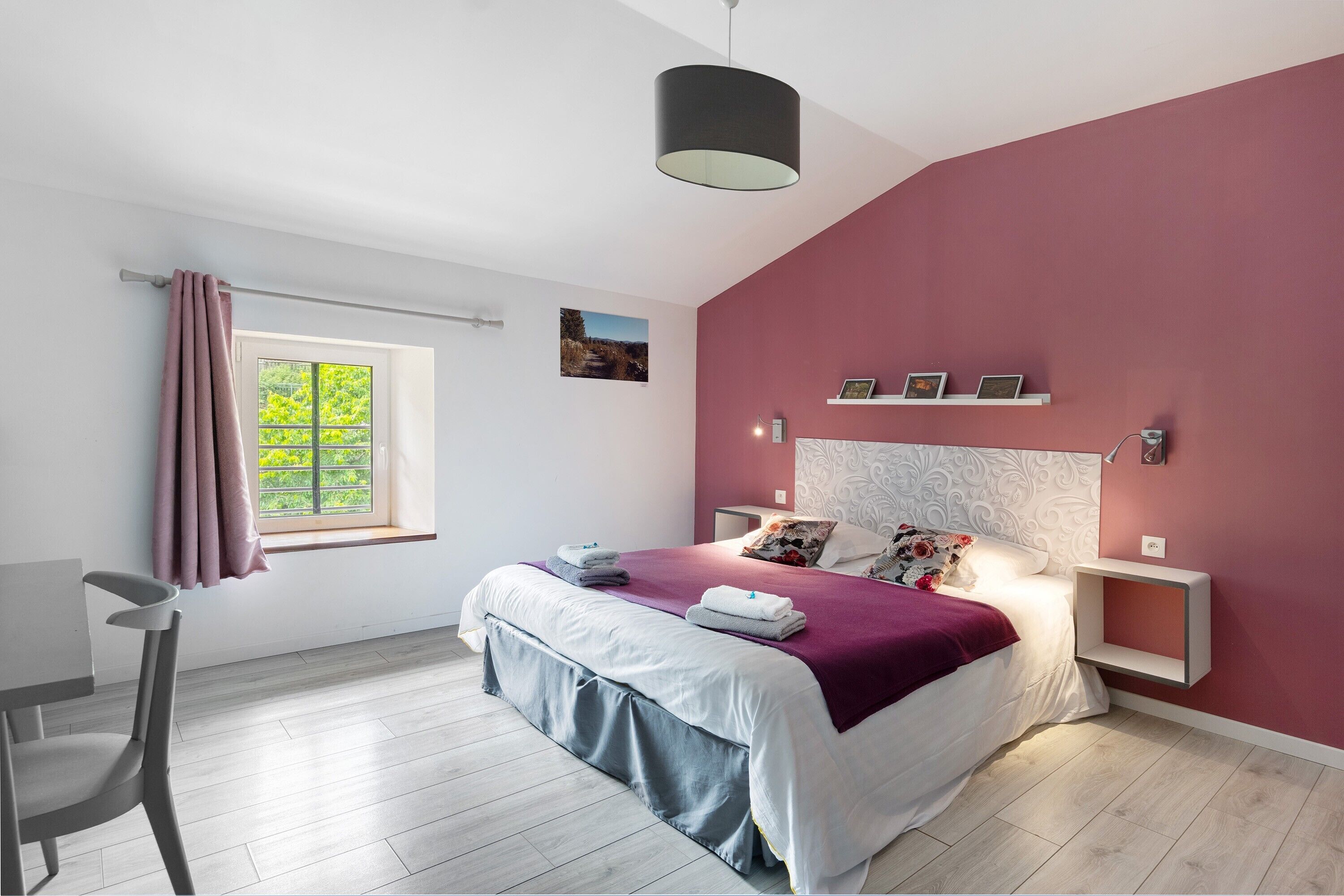 2 bedrooms, WiFi, bed sheets