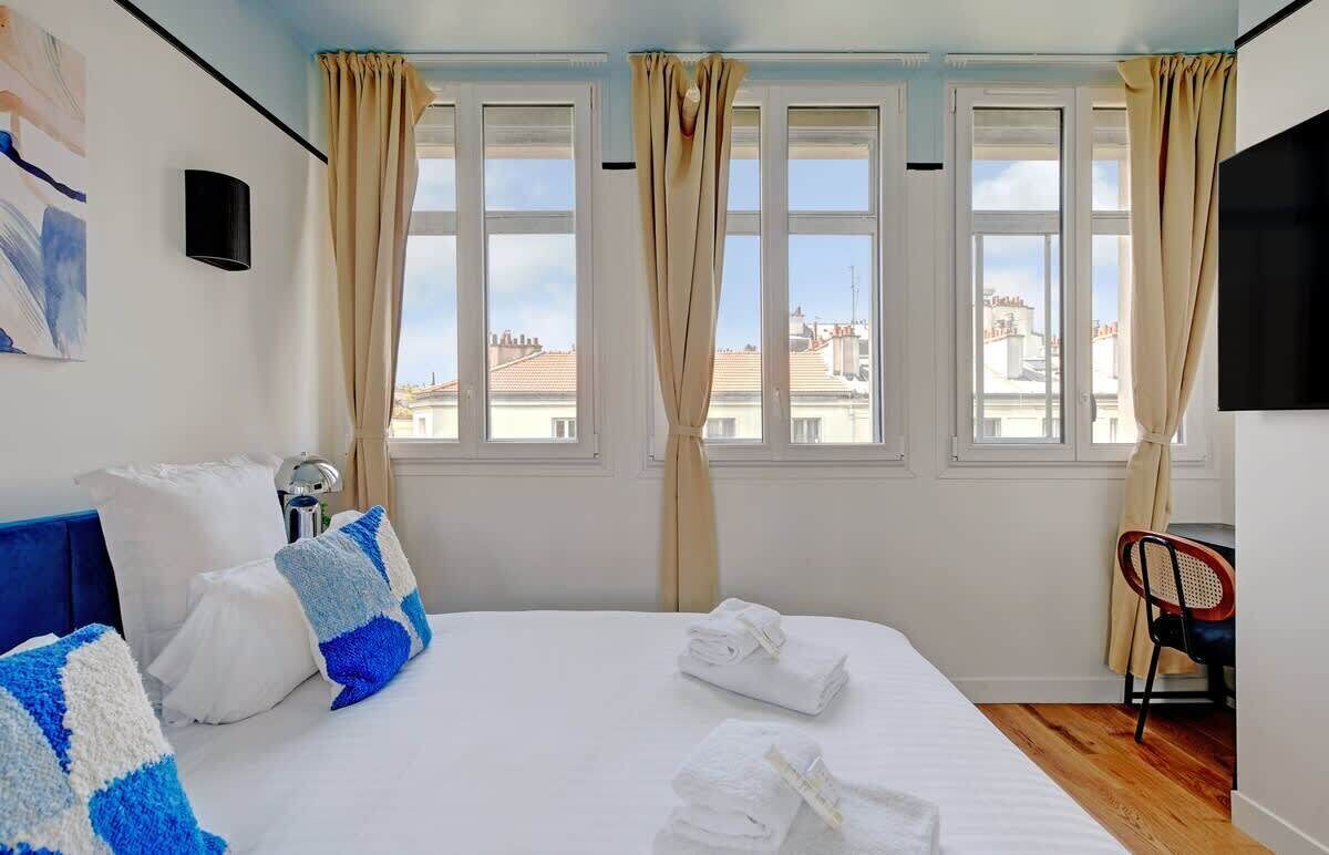 Strykejern/-brett, reiseseng for barn, wi-fi og sengetøy