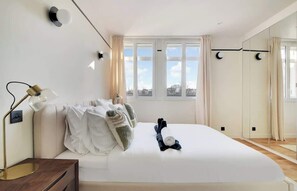 1 chambre, fer et planche à repasser, lit parapluie, Wi-Fi