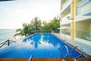 Outdoor pool - Palado Hotel Mui Ne (Phan Thiet)