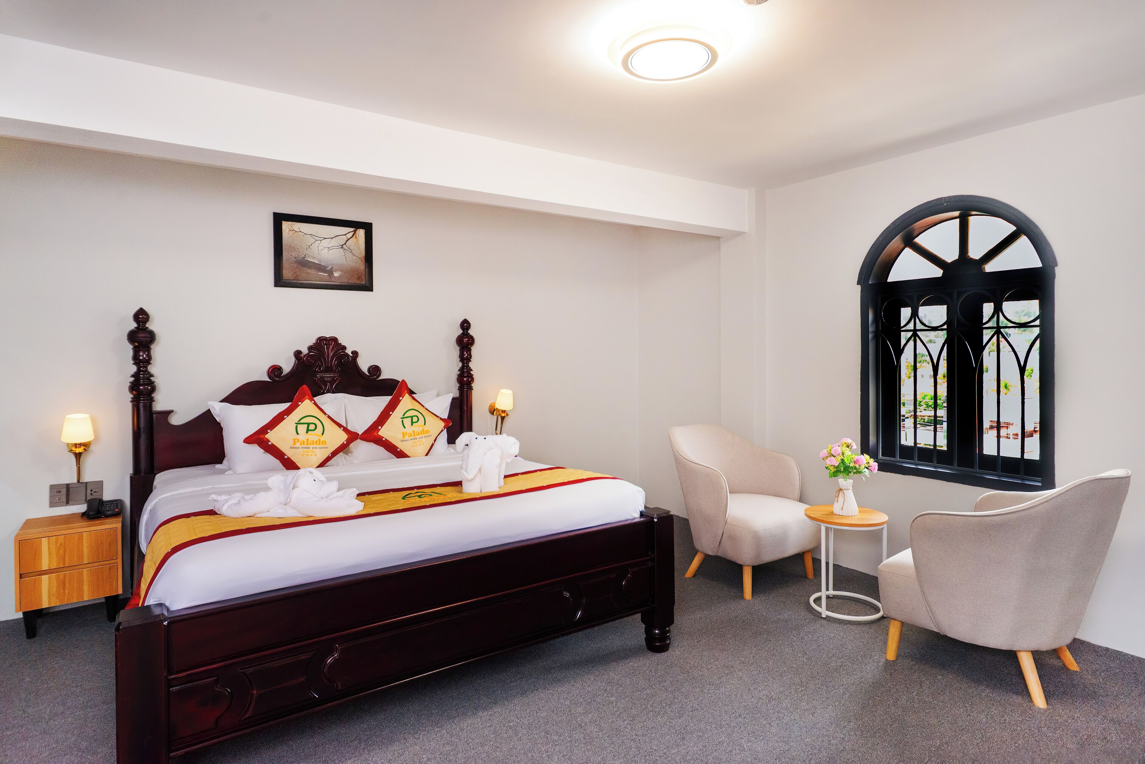 디럭스룸, 시내 전망 | 미니바, 책상, 노트북 작업 공간, 암막 커튼