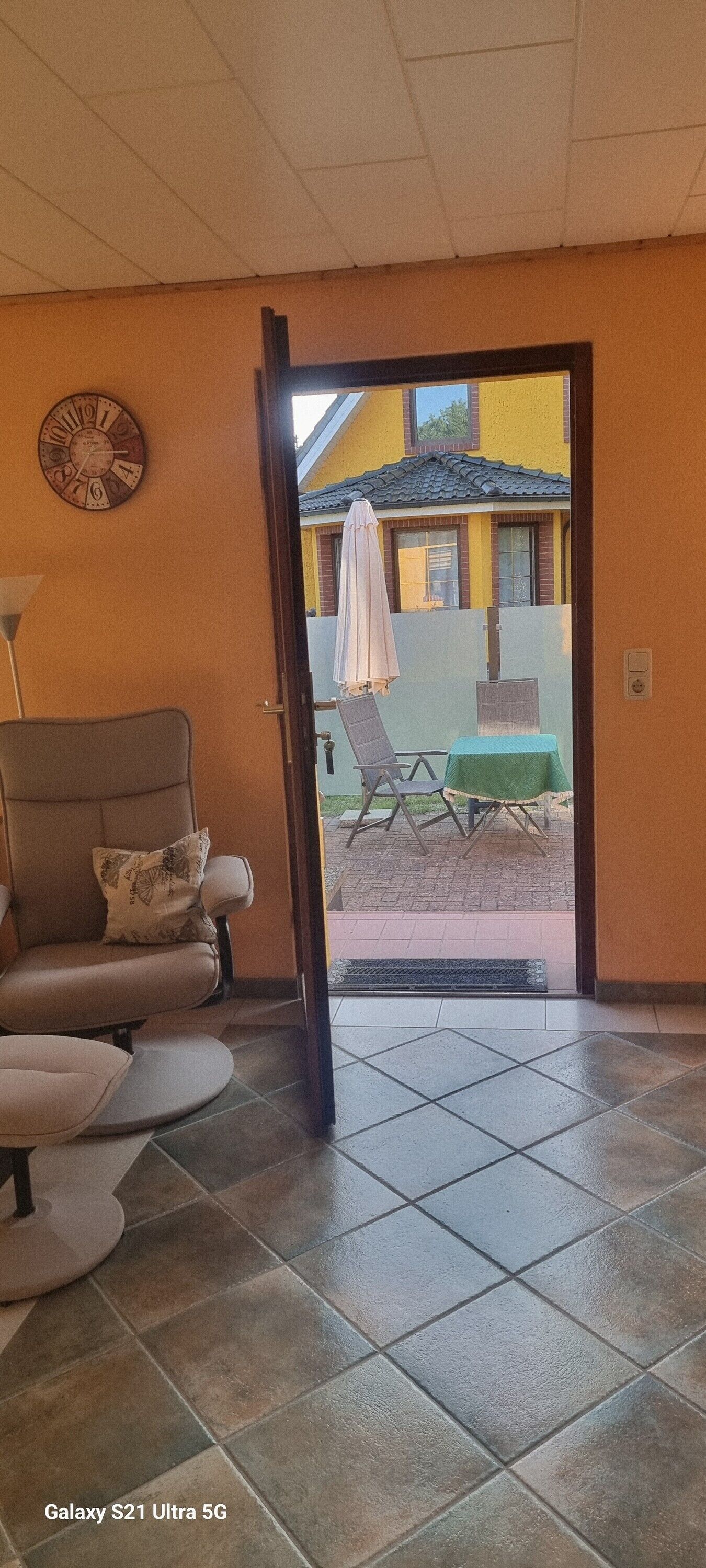 المنشأة من الداخل