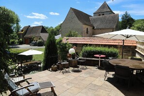 Exterior - Château de Saint Chamarand (Saint-Chamarand)