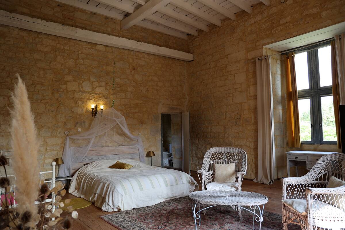 Royal Room, Multiple Beds, Garden View