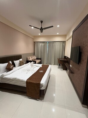 Iron/ironing board, free WiFi - Hotel Maheshwaram Vijay Nagar Indore (Indore)