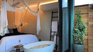 In-room safe, laptop workspace, blackout curtains, free WiFi