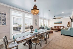 Dining - Poolside Retreat | Pet Friendly | Steps to Beach (Gulf Shores)