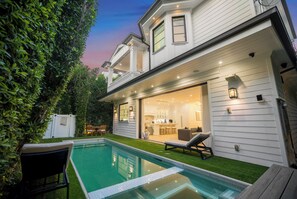 Outdoor pool - Spaulding Ave Farmhouse - Bespoke LA Home w/ Pool & Home Theater (Los Angeles)