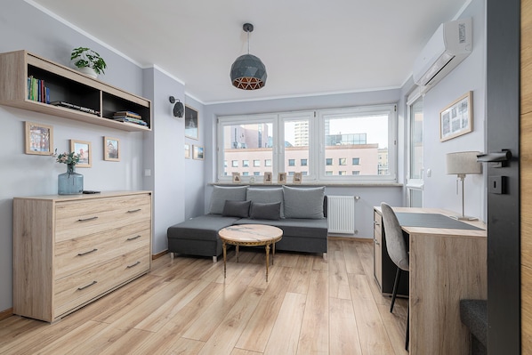 Apartamento, balcón | Tabla de planchar con plancha y wifi gratis