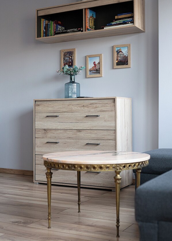 Apartment, Balcony | Iron/ironing board, free WiFi - RentPlanet - przy Pałacu Kultury i Nauki (Warszawa)