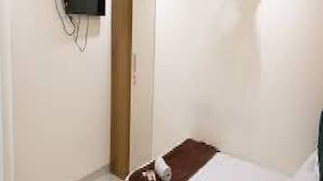 Premium bedding, down duvets, bed sheets