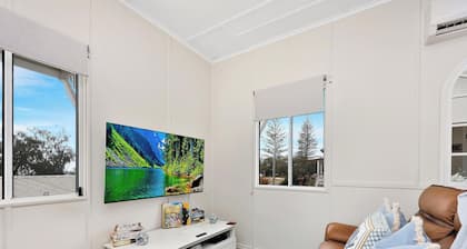 Prime Position, Rest in Comfort with Sea Breezes