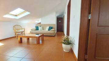 Family Studio | Living area