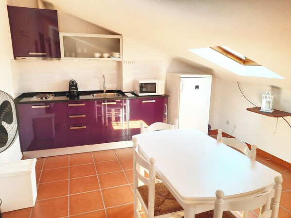 Family Studio | Private kitchenette - Vicentina Rooms & Apartments (Vila Nova de Milfontes)